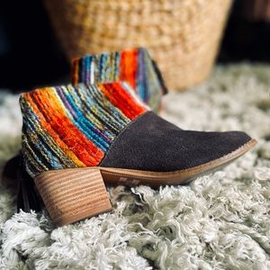 Tom’s low cut booties